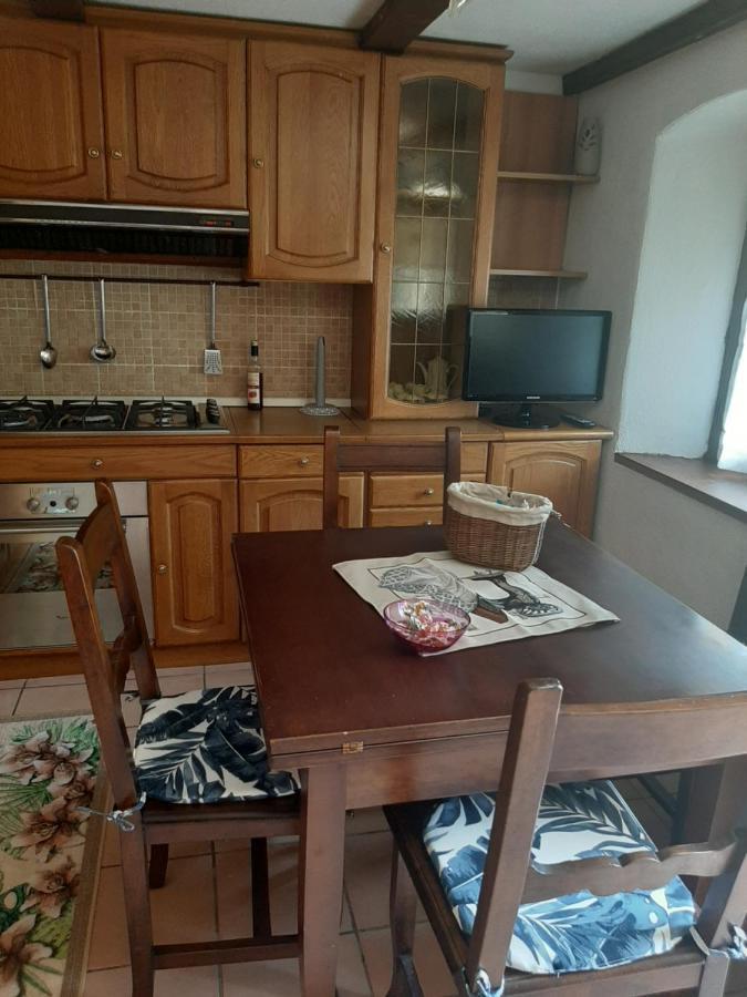 Apartmán Casa Elena Nus Exteriér fotografie