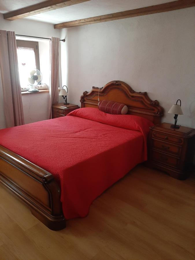 Apartmán Casa Elena Nus Exteriér fotografie