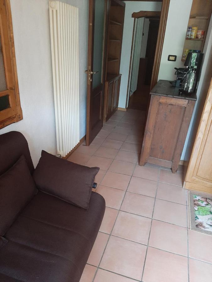 Apartmán Casa Elena Nus Exteriér fotografie